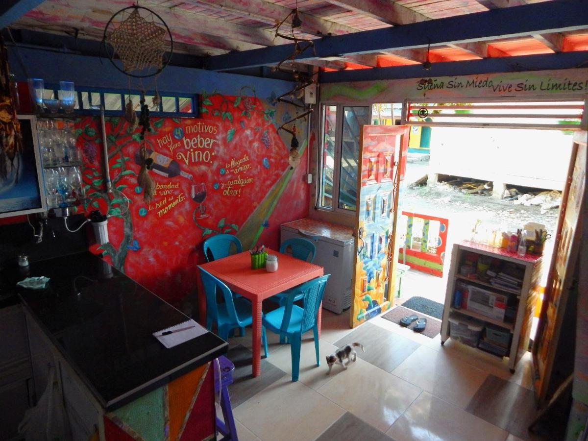 Hostal Liliana Buenaventura Exterior photo